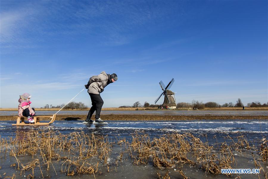 THE NETHERLANDS-FRISLAND-NATURAL ICE-SKATING