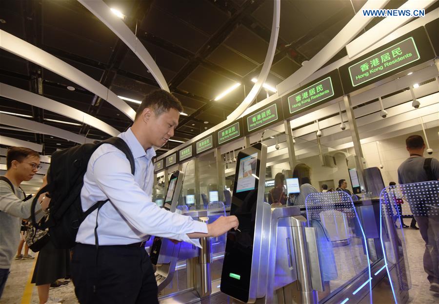 CHINA-HONG KONG-HIGH-SPEED RAILWAY-OPENING (CN)