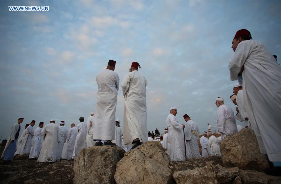 MIDEAST-NABLUS-SAMARITANS-SUKKOT-PILGRIMAGE