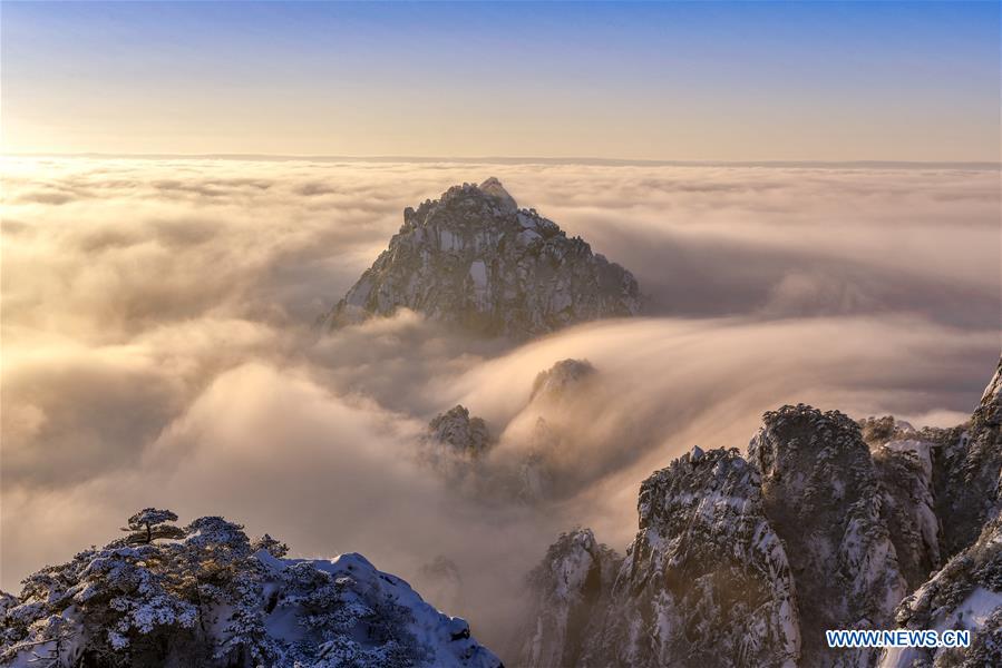 #CHINA-ANHUI-HUANGSHAN-CLOUDS (CN)