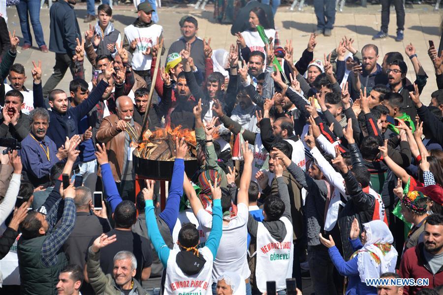 TURKEY-DIYARBAKIR-NEWROZ-CELEBRATION