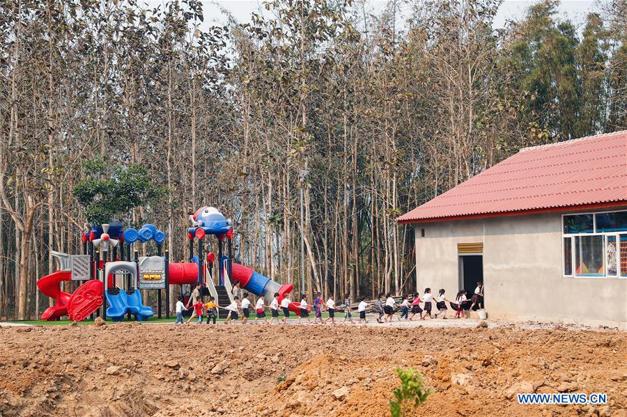 LAOS-MUANG XAY-CHINA-FRIENDSHIP SCHOOL