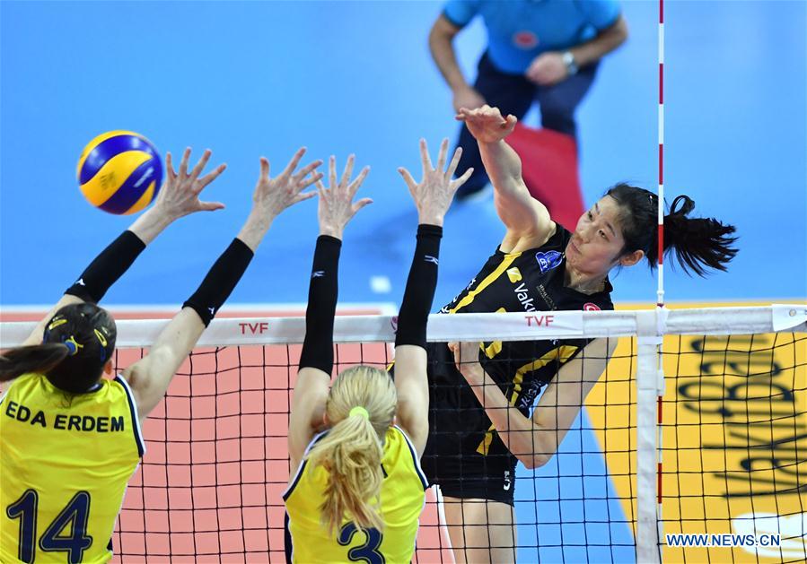 (SP)TURKEY-ISTANBUL-VOLLEYBALL-TURKISH WOMEN LEAGUE-VAKIFBANK VS FENERBAHCE