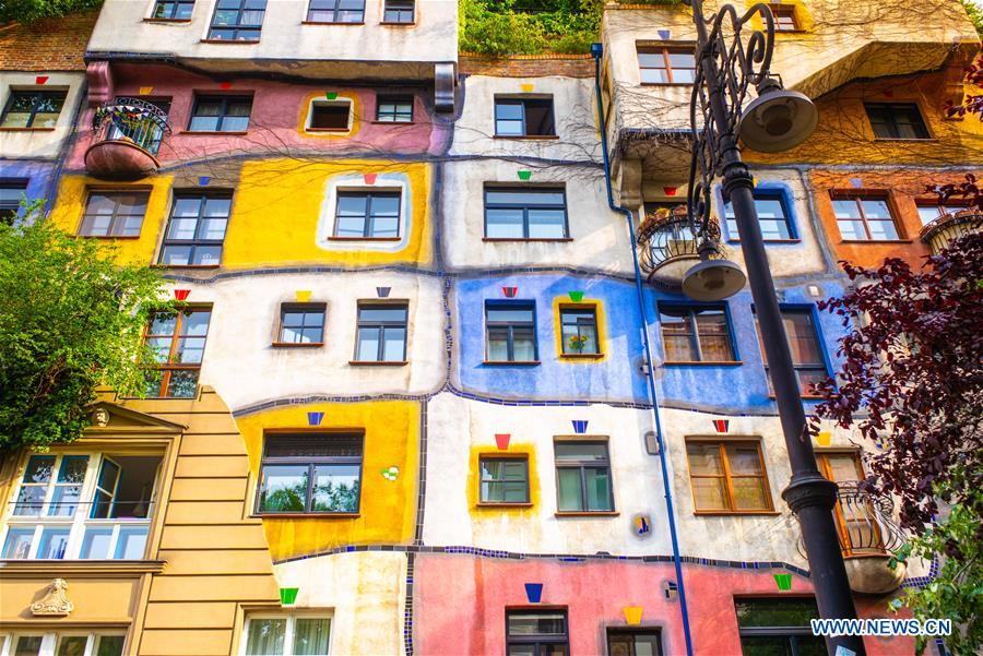 AUSTRIA-VIENNA-HUNDERTWASSER HOUSE