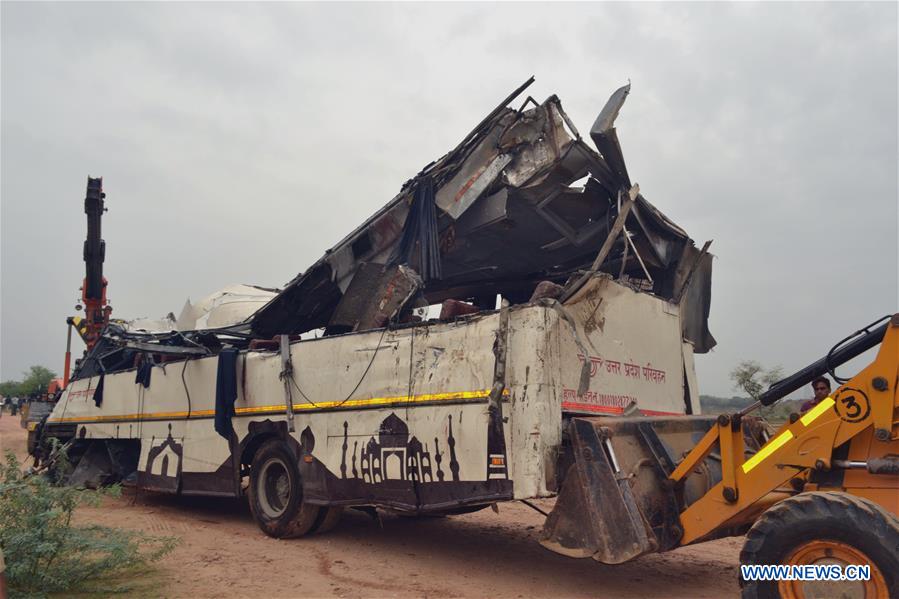 INDIA-AGRA-BUS ACCIDENT