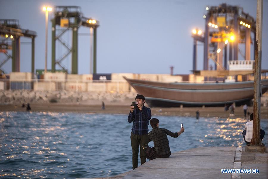 IRAN-BUSHEHR-SEASIDE-SCENERY