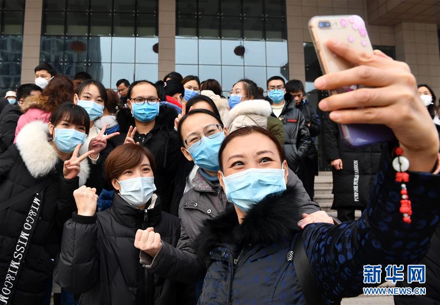 （新华全媒头条·图文互动）（10）万众一心迎挑战 众志成城战疫情——全国总动员打响疫情防控阻击战纪实