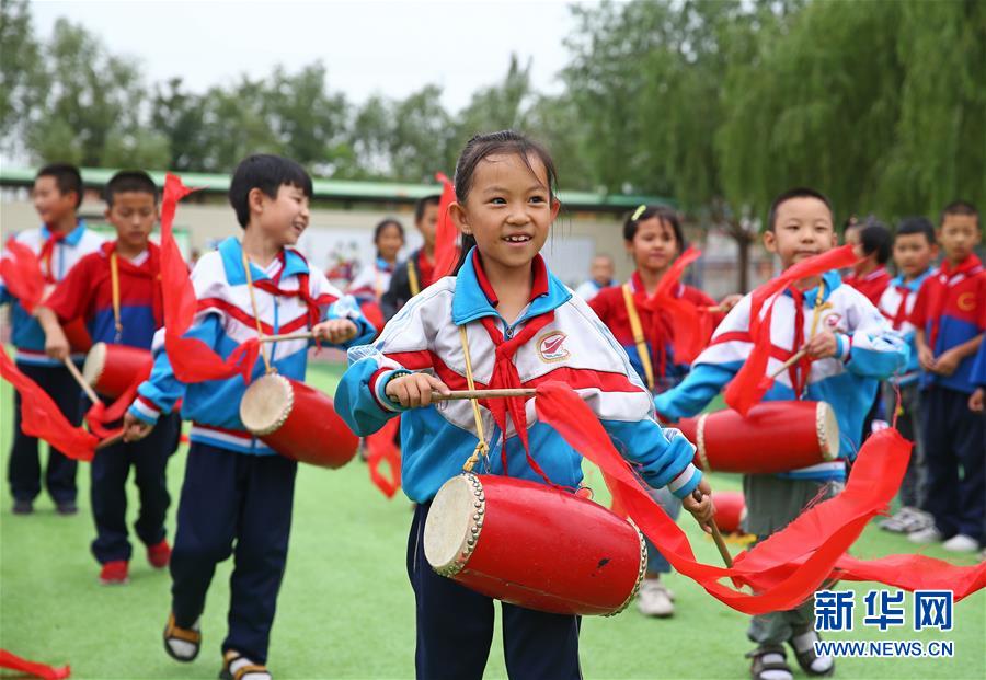 （新华全媒头条·走向我们的小康生活·图文互动）（13）23万人的命运转折——我国最大易地生态移民安置区的脱贫密码